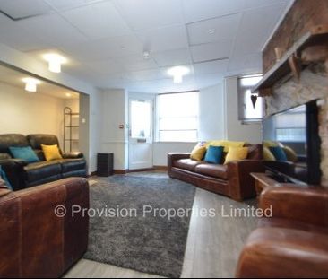 8 Bedroom Student Properties in Hyde Park - Photo 6