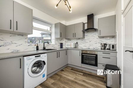 Maisonette to rent - St. Saviours Estate, London, SE1 - Photo 5