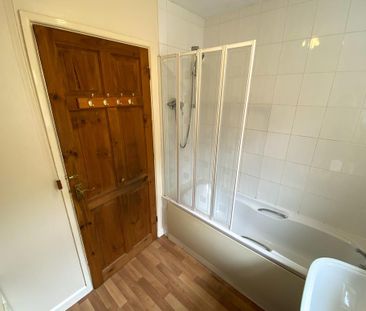 2 bedroom terraced house to rent - Photo 6