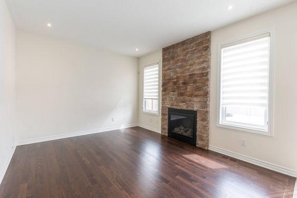 For Lease - 203 Flowing Creek Circle, Kanata, Ontario - Photo 1