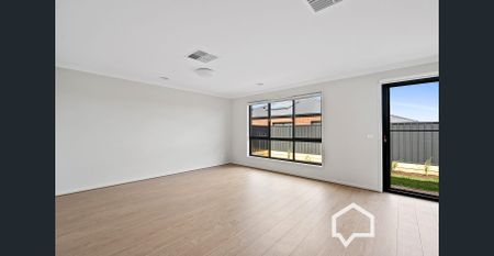 Contemporary 4-Bedroom Home - Photo 2