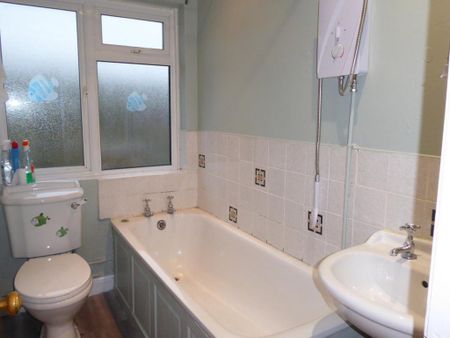 2 bedroom apartment to rent - Photo 5