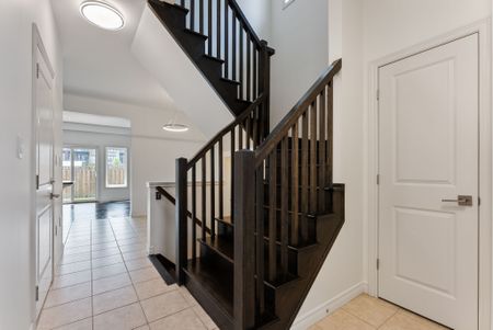 For Lease - 68 Dodman Crescent, Hamilton, Ontario - Photo 2