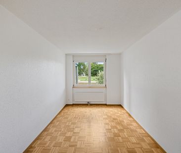 Appartement de 4 pièces au rez-de-chaussée avec balcon - Photo 1