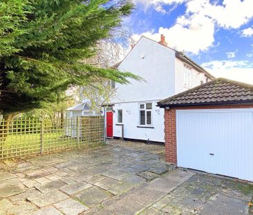 4 bedroom semi-detached house to rent - Photo 6