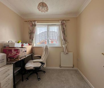 3 bedroom detached house to rent - Photo 2