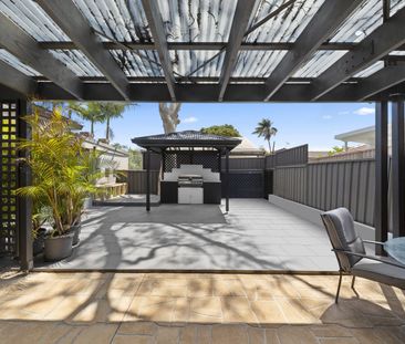 Spacious 2 Bedroom + Sunroom Semi in a Convenient Location - Photo 4