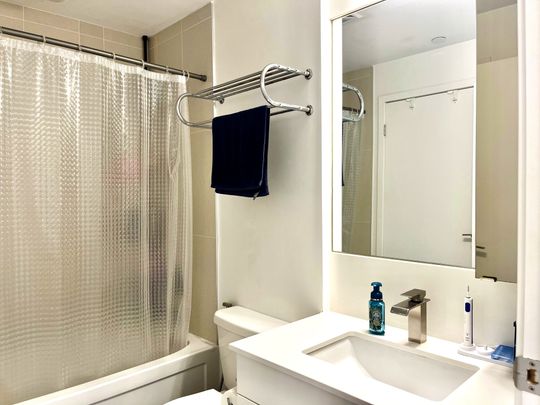 For Lease - 89 Dunfield Avenue Unit# 1502, Toronto, Ontario - Photo 1