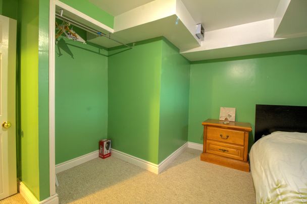 For Lease - 2015 Fontwell Crescent Unit# Bsmt, Mississauga, Ontario - Photo 1