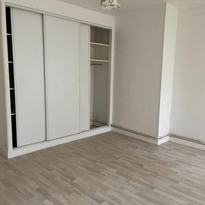 Location Appartement 2 pièces 42m² ROZAY EN BRIE 77540 - Photo 2