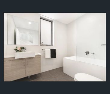 Stylish Modern Townhouse Offering Comfort, Space & Lifestyle Conven... - Photo 6