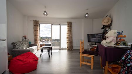 1 bedroom flat to rent - Photo 2