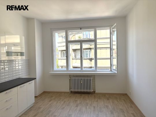 Pronájem bytu 1+1 v osobním vlastnictví 55 m², Praha 8 - Libeň - Photo 1