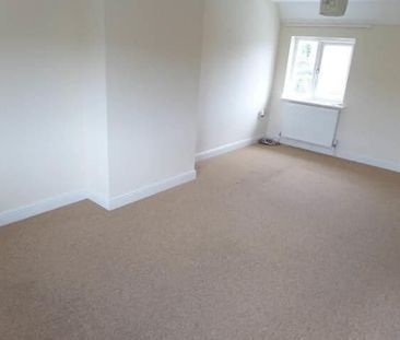 Filton Avenue, Filton - Photo 2