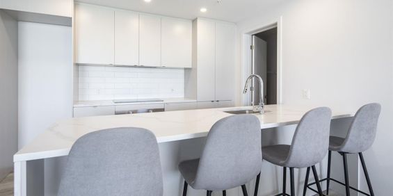 B2, 1 Bed, 1 Bath - 1300 Ave Thérèse-Lavoie-Roux, Outremont - Photo 3