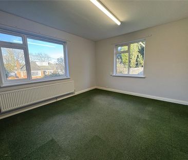 5 bedroom detached house to rent - Photo 2