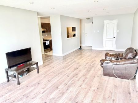 For Lease - 4205 SHIPP Drive Unit# Ph#5, Mississauga, Ontario - Photo 3