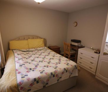 1 bedroom in a house share to rent - Photo 6