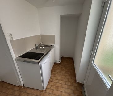 Location Appartement 1 pièce 15m² AMIENS 80000 - Photo 1