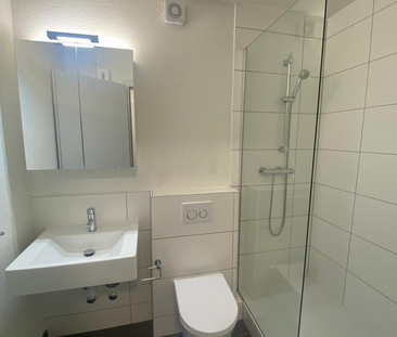 Helle 2.5-Zimmerwohnung im 1. Stock / Mietzinsaktion - Photo 5