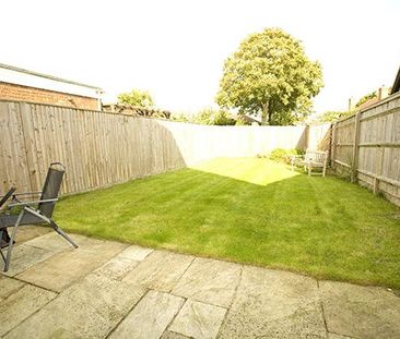 2 bedroom semi-detached house to rent - Photo 3