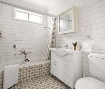 43 Carinya Road, Picnic Point NSW 2213 - House For Rent | Domain - Photo 4