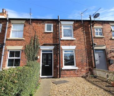 2 bedroom terraced house to rent - Photo 4