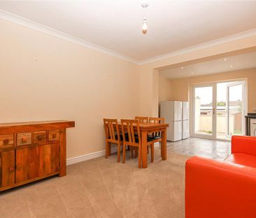 4 bedroom semi-detached house to rent - Photo 1