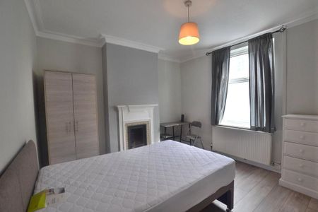 5 bedroom terraced house to rent - Photo 3