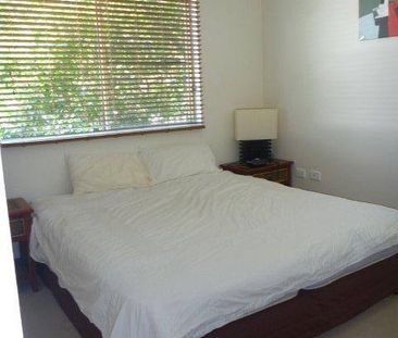 TWO BEDROOM UNIT NEAR THE HOSPITAL AND CBD - PARTLY FURNISHED - Photo 5