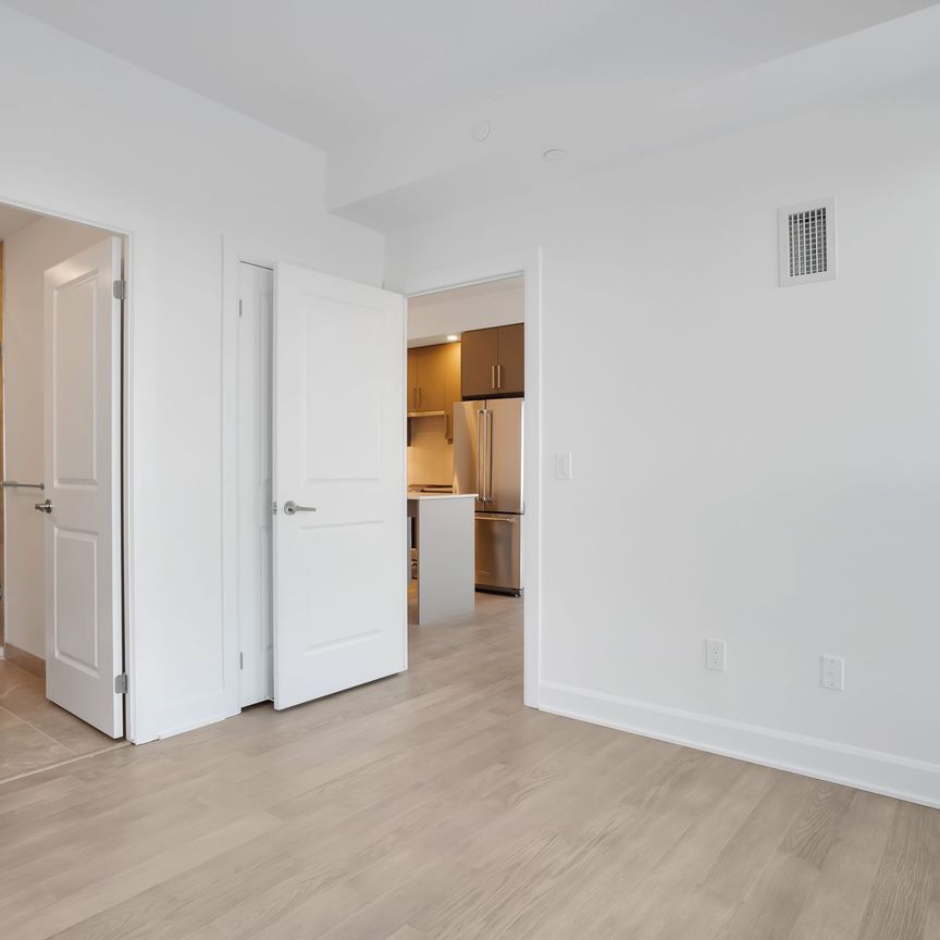 For Lease - 3240 William Coltson Avenue Unit# 1013, Oakville, Ontario - Photo 1