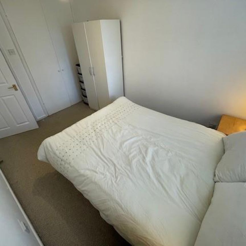 1 Bedroom Flat To Let - Photo 1