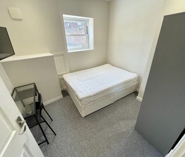 4 Bed Flat, Pomona Street, L3 - Photo 4