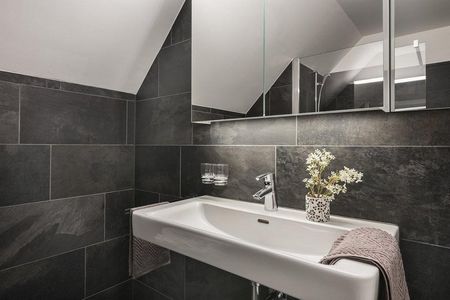 Traumhafte 5.5-Zimmer-Maisonettewohnung im Grünen zu vermieten - Photo 4