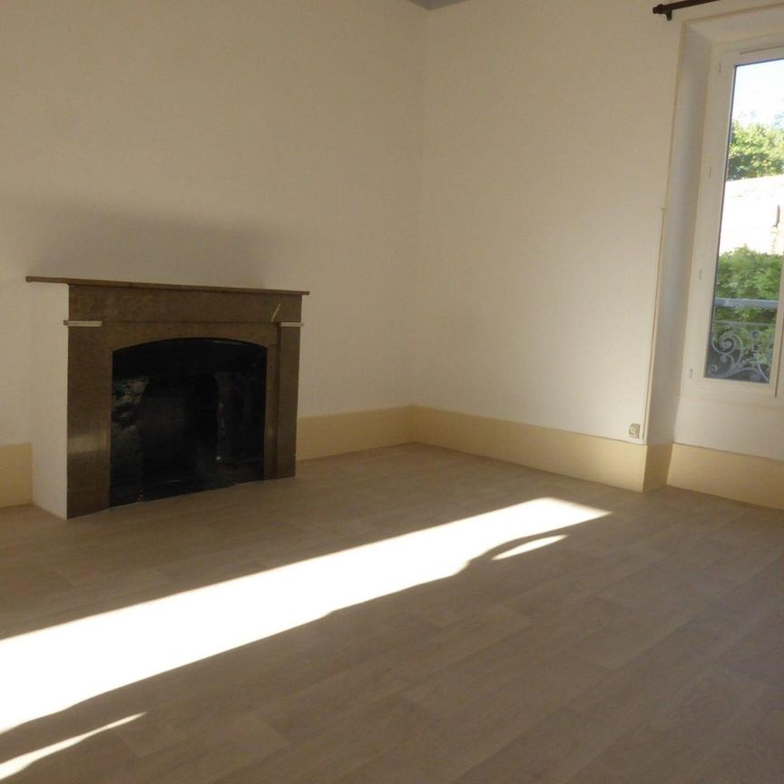 Location Appartement 2 pièces 43m² AUBENAS 07200 - Photo 1