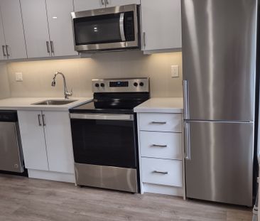 Commercial Hotel Apartments - Photo 2