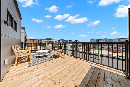 3 Bedroom Loft - Photo 3