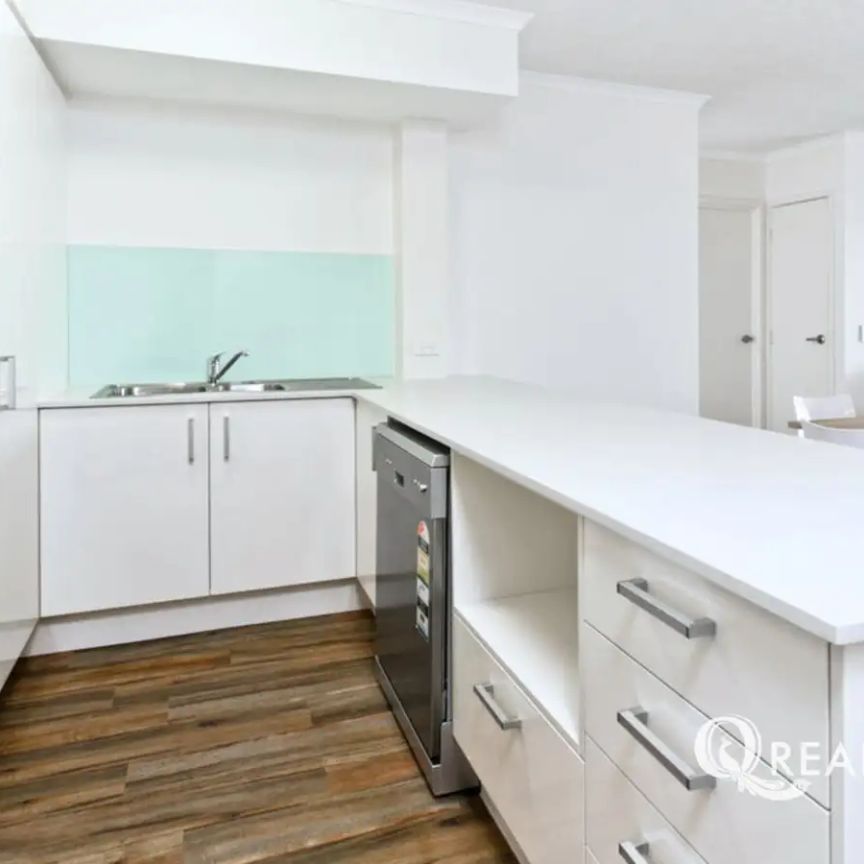 “Level 4 Modern Unit with Plunge Pool, BBQ & Table Tennis in the Complex!” - Photo 1