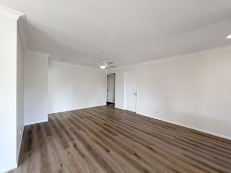 1/24 McMillan Street, Labrador - Photo 2