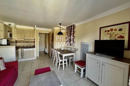 À LOUER GOLF DE PONT ROYAL (13370) MALLEMORT BASTIDE TYPE 3 - Photo 3