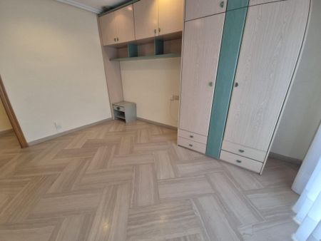 Piso de alquiler en Plaza Crevillente - Antiguos Juzgados - El Asilo - Photo 2