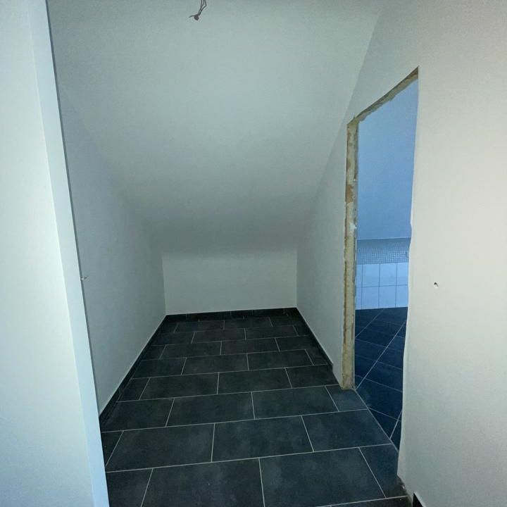 Frisch Rennovierte 4 Zimmerwohnung in Idar-Oberstein zu vermieten [HMR-O70E04] - Foto 1