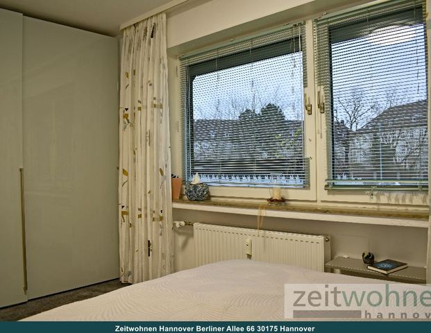 Bothfeld, Balkon, Schwimmbad, Sauna - Photo 1