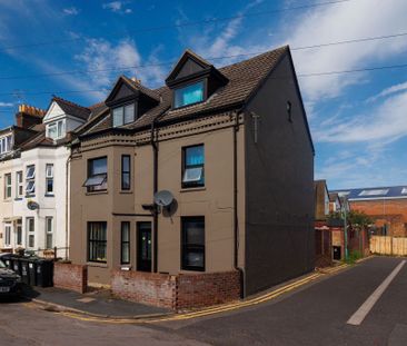 1 bed flat to rent in Lytton Road, Bournemouth, BH1 - Photo 3