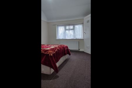 1 Bed Flat, Oakington Manor Drive, HA9 - Photo 5