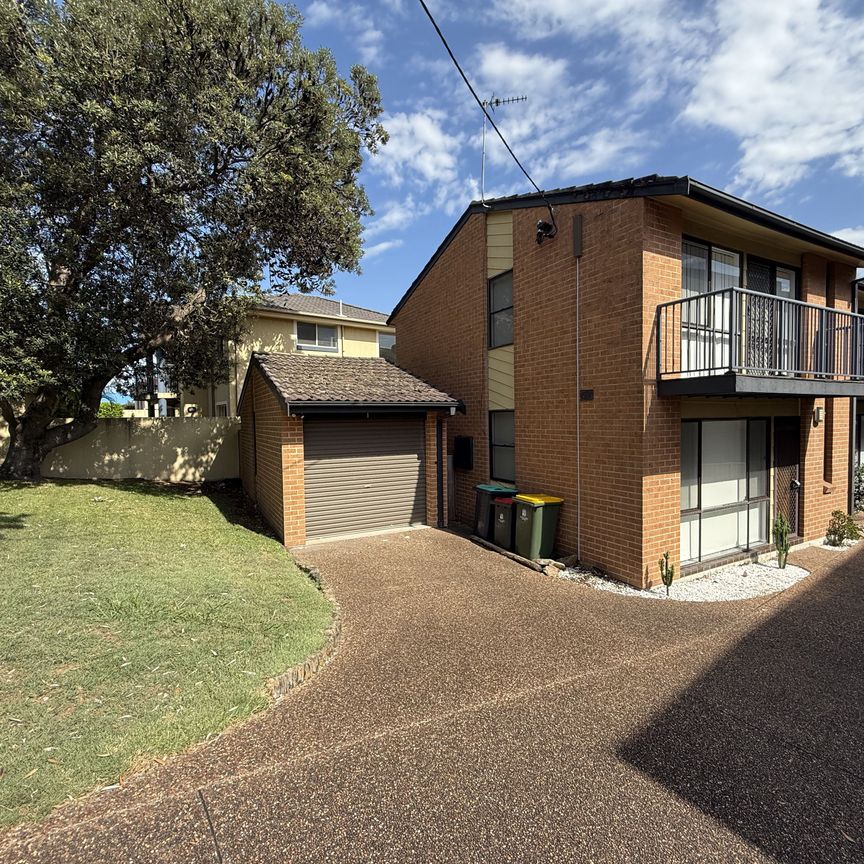 1/54 Patrick Street MEREWETHER NSW 2291 - Photo 1