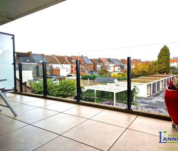 Lichtrijk appartement met 2 slaapkamers en terras - Photo 6