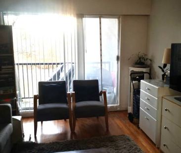 Unfurnished 1 bed, 1 bath Apartment Dentville, Squamish (Strathmore) - Photo 4