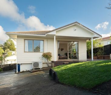 25 Loughanure Place Massey - Photo 2