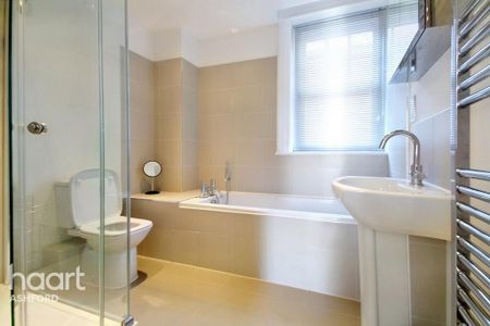 2 bedroom apartment to rent - Photo 3